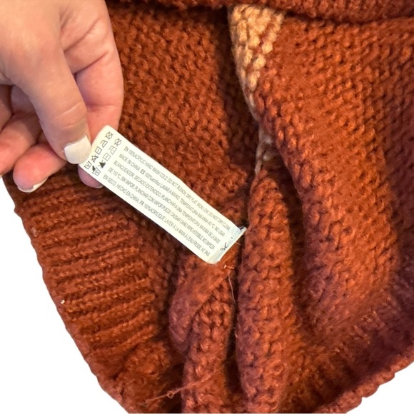 Forever 21 Colorblock Women's Sweater - Picture 4 of 7